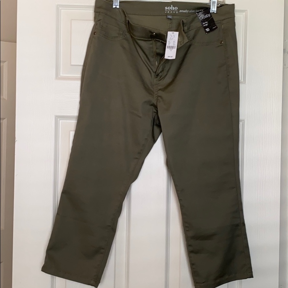 NY&CO SLIM LEG CROP CAPRIS- OLIVE COLOR